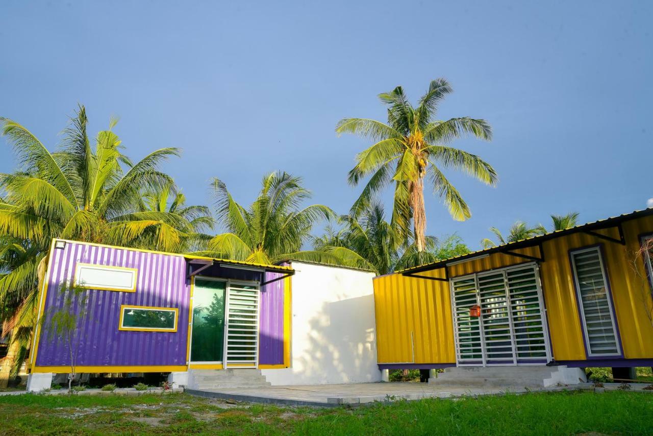Purple Cube At Lumut Cube Homestay Kontena Exterior foto